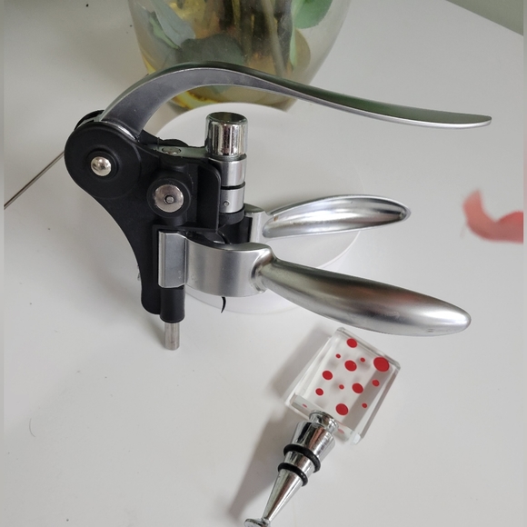 2 pc Rabbit-Shaped Corkscrew Wine champagne 🥂 🍾 PLUS decorative Glass Cork - Picture 3 of 12